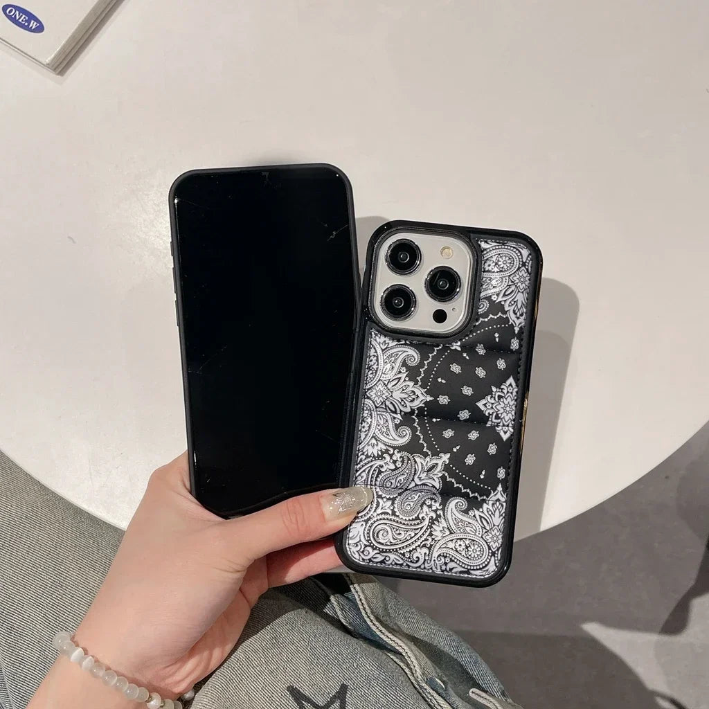 Retro Half Edge Paisley Pattern The Puffer Phone Case