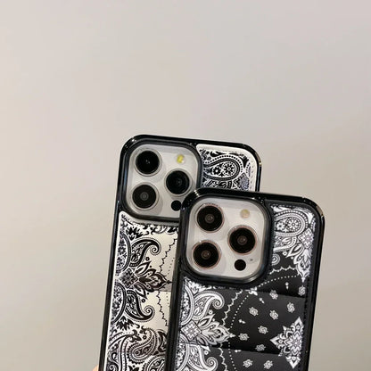 Retro Half Edge Paisley Pattern The Puffer Phone Case