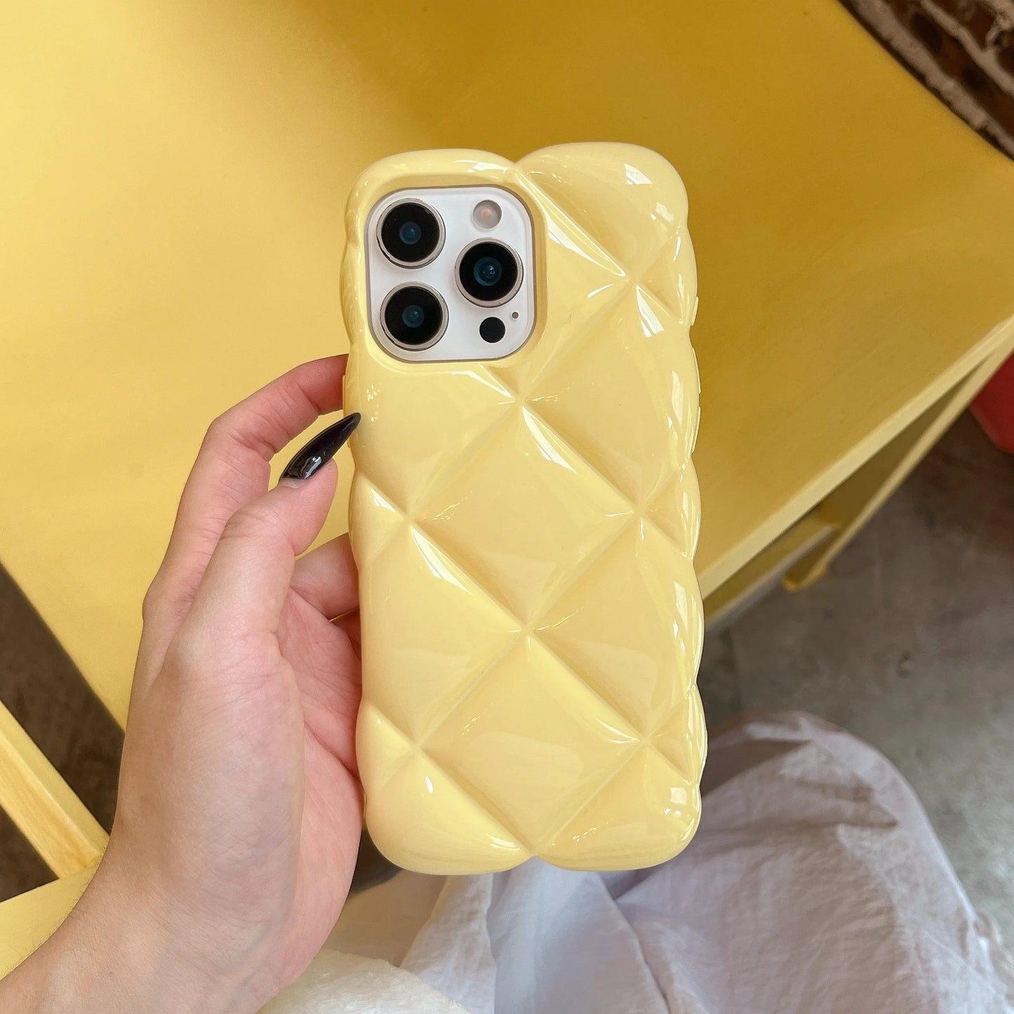 3D Luxury Diamond Lattice Air Cushion Color Plating Phone Case