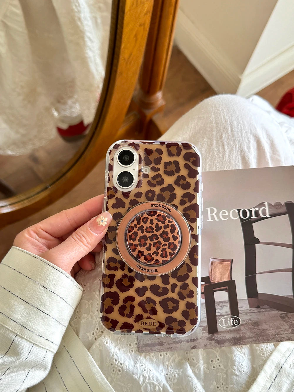 3D Luxury Leopard Magsafe Grip Tok Phone Case